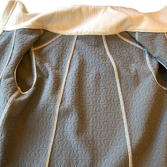 𝅺LULULEMON Ivory Soft Shell Swing Jacket EUC - Picture 12 of 13
